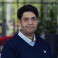 Roozbeh Parsa